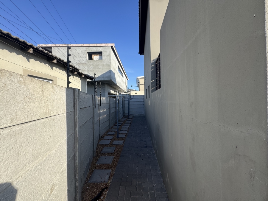 3 Bedroom Property for Sale in Parklands North Western Cape